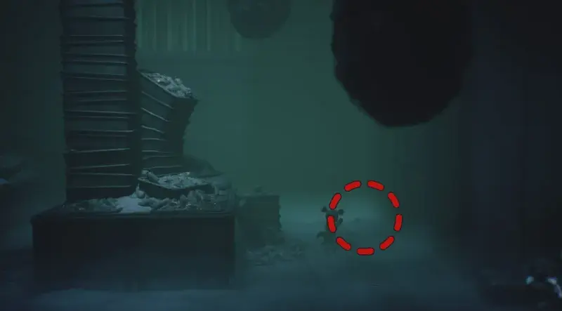 Hidden opening in the wall near elevator