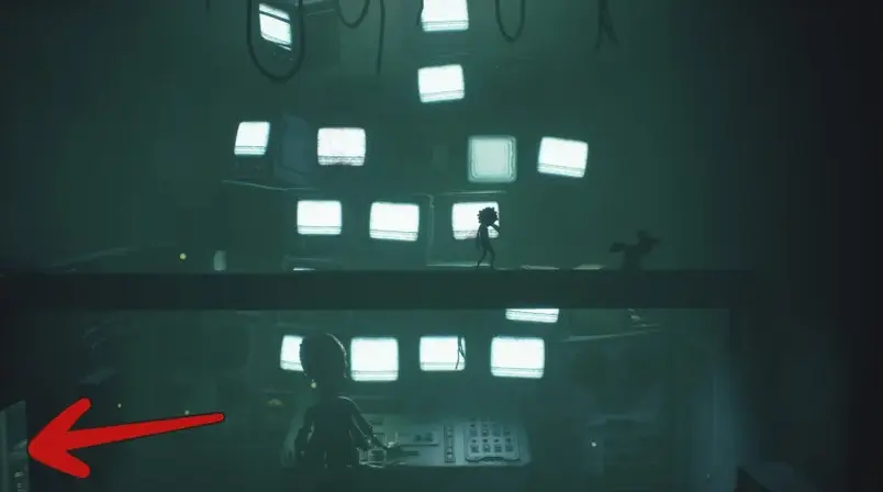 Beam overlooking granny with multiple screens
